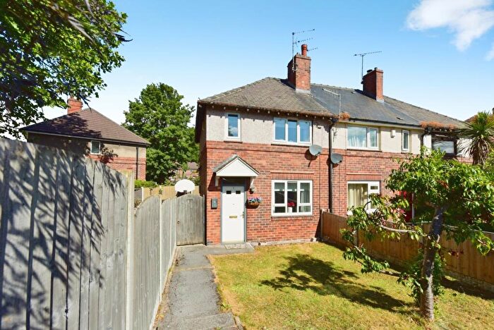 2 Bedroom End Of Terrace House For Sale In Crowder Close, Sheffield, South Yorkshire, S5