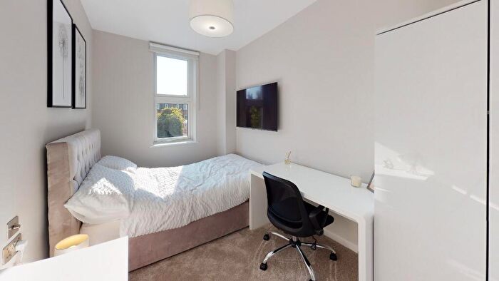5 Bedroom Terraced House To Rent In Albert Road ( Bed), Lenton, Nottingham, NG7