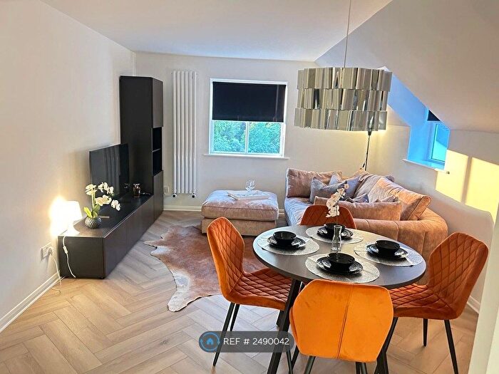 1 Bedroom Flat To Rent In Romford, Romford Gidea Park, RM2