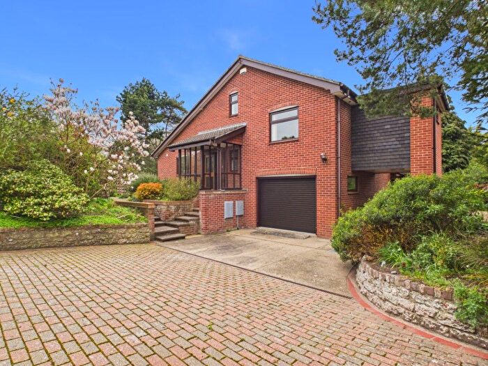 4 Bedroom Detached House For Sale In Stradbroke Road, Lowestoft, NR33