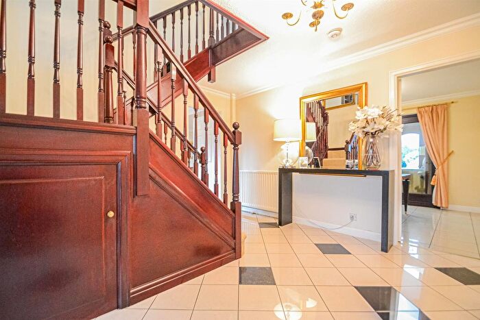 4 Bedroom Detached House For Sale In Thorntree Green, Appleton Thorn, Warrington, WA4