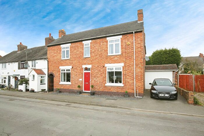 4 Bedroom End Of Terrace House For Sale In Green Lane, Birchmoor, Tamworth, B78