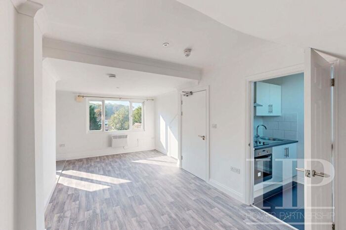 1 Bedroom Flat To Rent In Ifield Road, West Green, RH11