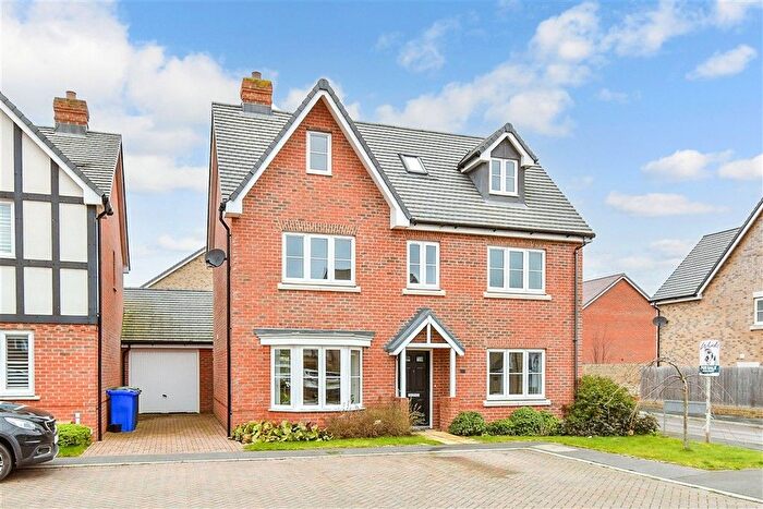 5 Bedroom Detached House For Sale In Nursery Gardens, Faversham, Kent, ME13