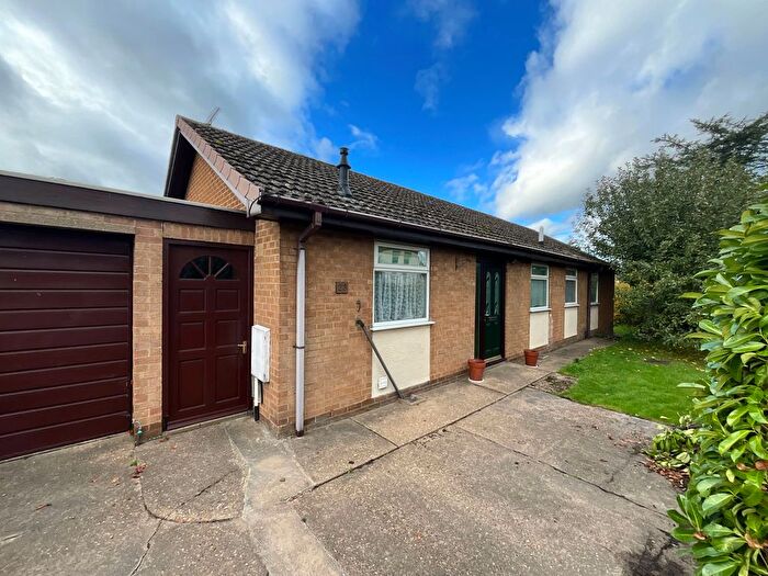 3 Bedroom Detached Bungalow For Sale In High Street, Skellingthorpe, LN6
