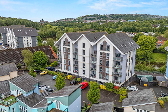 2 Bedroom Duplex For Sale In Belleisle Apartments, Phoebe Road, Pentrechwyth, Swansea, SA1