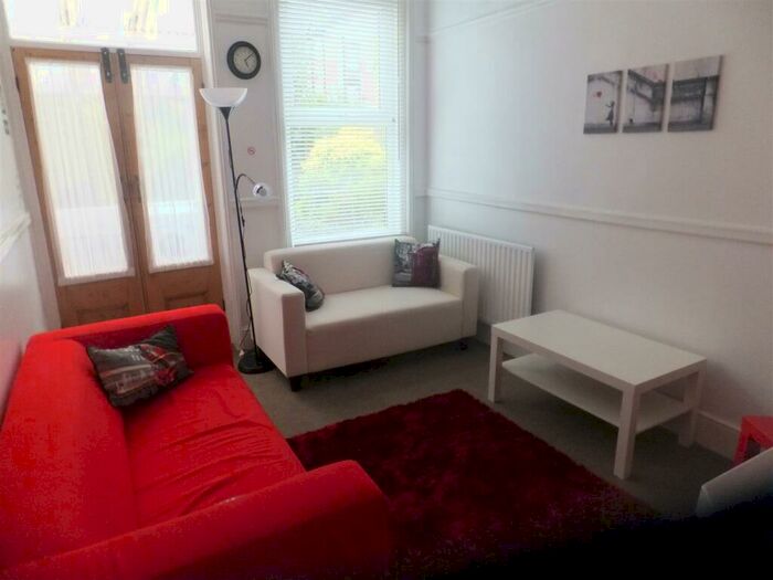 3 Bedroom Terraced House To Rent In Jubilee Road, Southsea, PO4