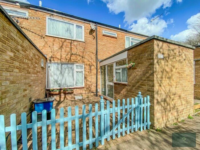 3 Bedroom Terraced House To Rent In Exeter Close, Stevenage, SG1