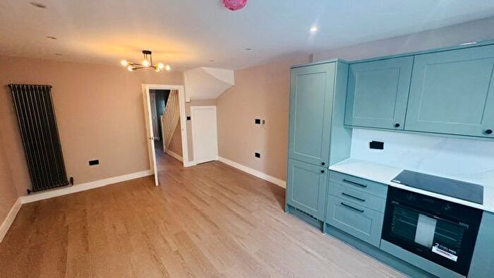 3 Bedroom Terraced House To Rent In Park Road, Orpington, BR5