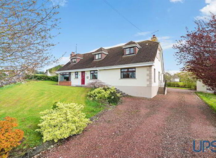5 Bedroom Detached Bungalows For Sale In Detached Family Home With Annex, A Chapel Road, Glenavy, BT29