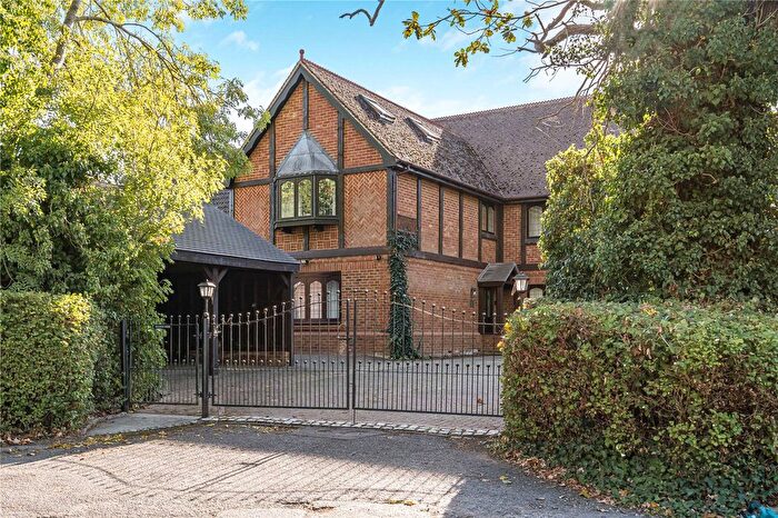 5 Bedroom Country House For Sale In Sheldons Lane, Hook, Hampshire, RG27