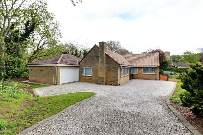 5 Bedroom Bungalow For Sale In Vicarage Lane, Redbourne, Lincolnshire, DN21