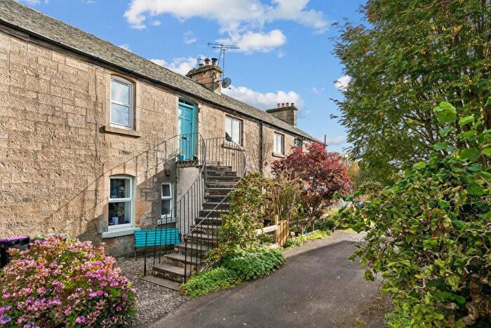 2 Bedroom Flat For Sale In The Square, Dunblane, FK15