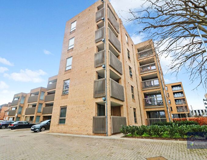 2 Bedroom Flat To Rent In Victoria Crescent, Ashford, Ashford, TN23