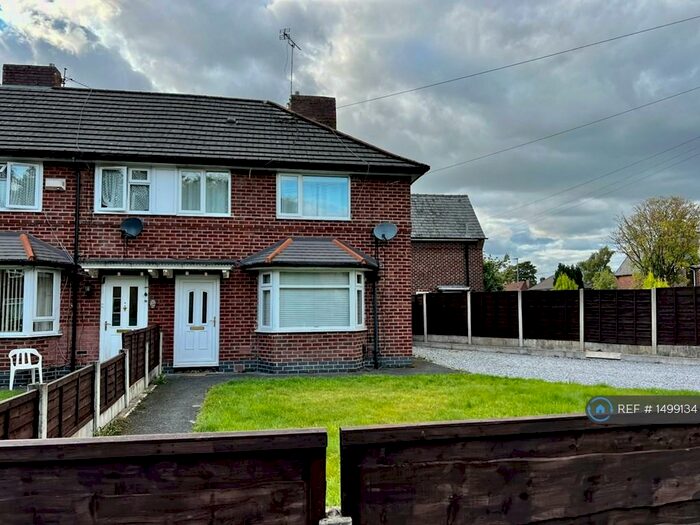 3 Bedroom End Of Terrace House To Rent In Orton Avenue, Manchester, M23