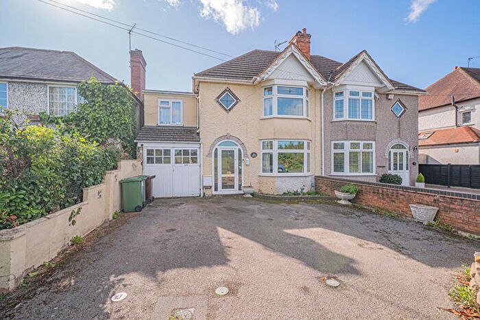 4 Bedroom Semi-Detached House For Sale In Duggins Lane, Coventry, CV4