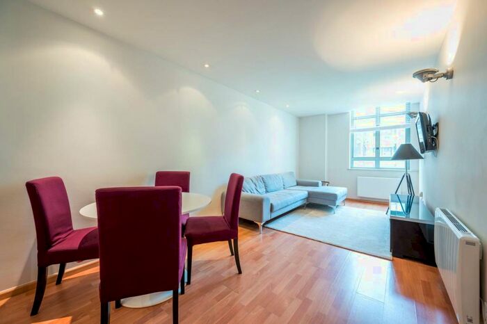 1 Bedroom Flat To Rent In City Road, City, London, EC1V
