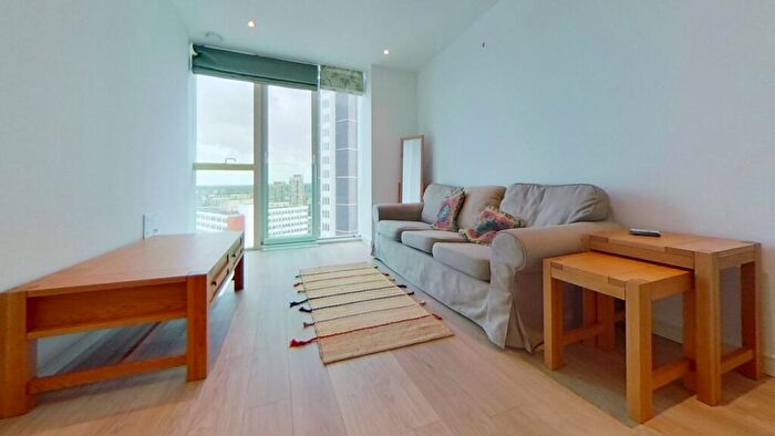 1 Bedroom Apartment To Rent In Pinnacle Apartments, Saffron Central Square, Croydon, CR0