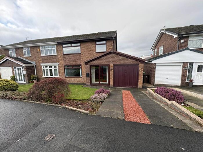 3 Bedroom Semi Detached House For Sale In Fold Green, Oldham, OL9