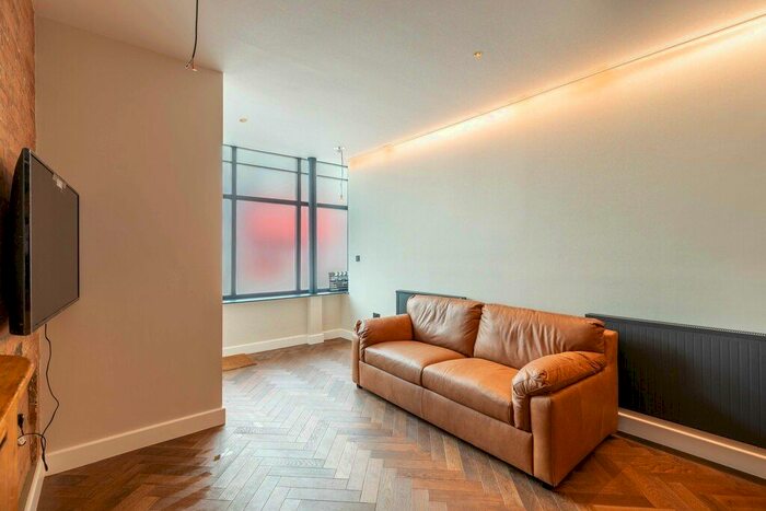 2 Bedroom Flat To Rent In Dawes Road, Fulham, SW6