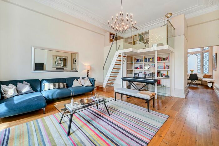2 Bedroom Flat To Rent In Courtfield Gardens, South Kensington, SW5