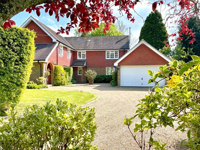4 Bedroom Detached House For Sale In North Lane, Buriton, Petersfield, Hampshire, GU31