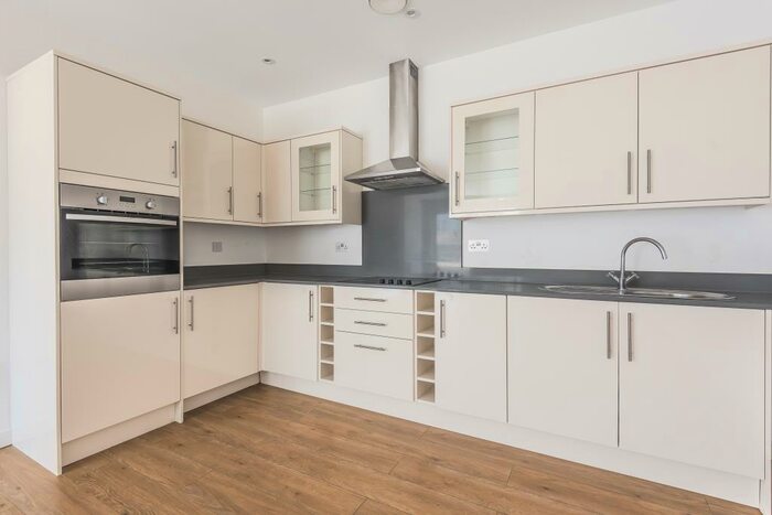 1 Bedroom Apartment To Rent In Nova House, Slough Centre, SL1