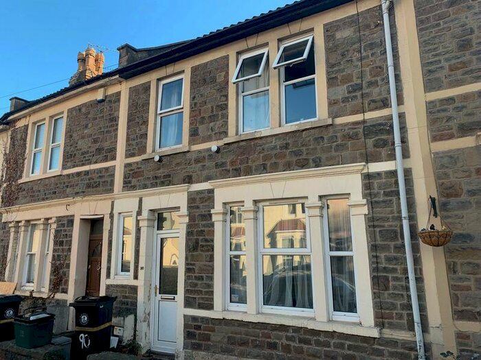 1 Bedroom House Of Multiple Occupation To Rent In Lawn Road, Bristol, BS16