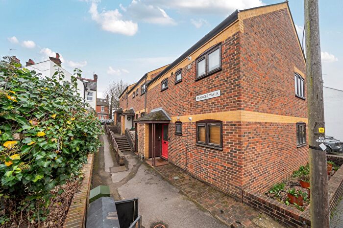 2 Bedroom Maisonette For Sale In Pearces Walk, St. Albans, AL1