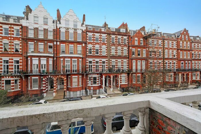 2 Bedroom Flat To Rent In Bolton Gardens, London, SW5