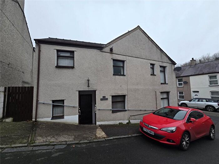 3 Bedroom End Of Terrace House For Sale In William Street, Caernarfon, Gwynedd, LL55