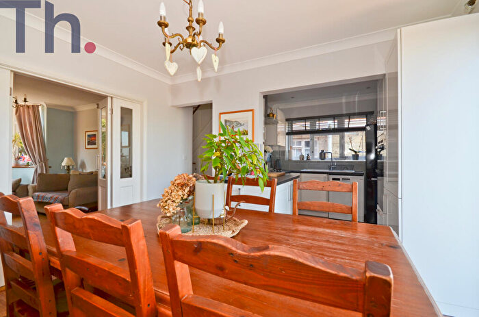 3 Bedroom Detached House For Sale In Carisbrooke, Isle Of Wight, PO30