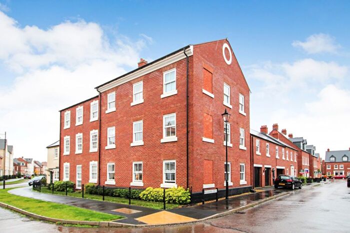 2 Bedroom Flat To Rent In Hazelwick Drive, Great Denham, Bedford, MK40