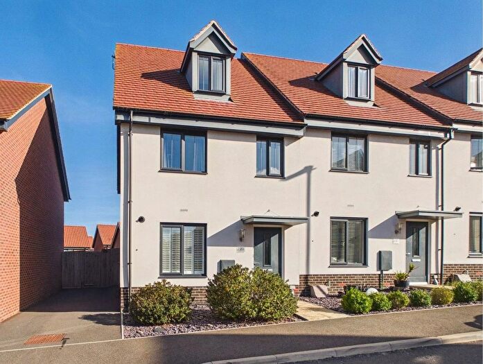3 Bedroom End Terrace House For Sale In Baines Way, Framlingham, IP13