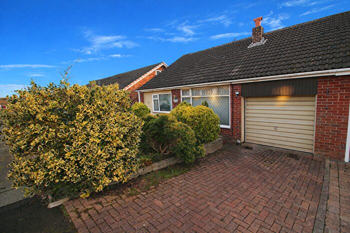 3 Bedroom Semi-Detached Bungalow For Sale In Manley Crescent, Westhoughton, BL5