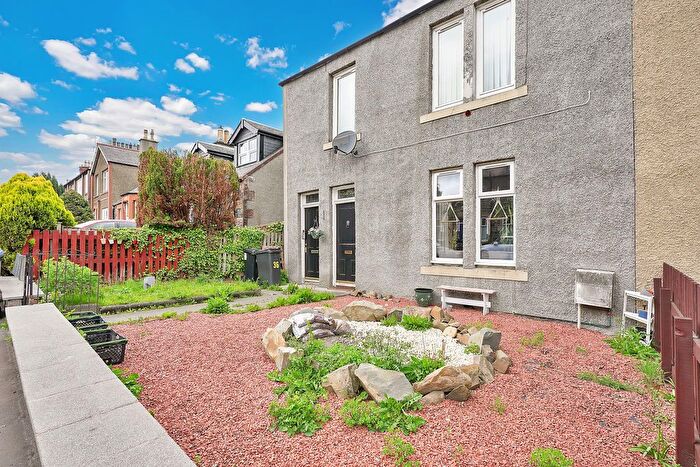 3 Bedroom Flat For Sale In Amp; George Street, Peebles, EH45
