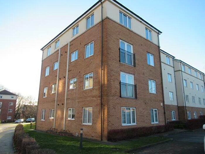 1 Bedroom Flat To Rent In Cedar Drive, Seacroft, Leeds, LS14