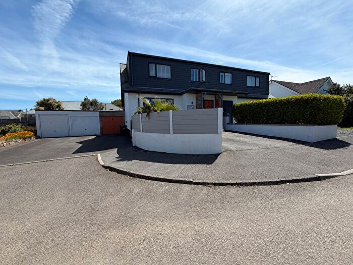 3 Bedroom Semi Detached House For Sale In Henwood Crescent, Newquay, TR7