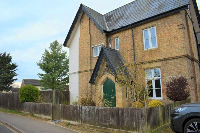 2 Bedroom Flat To Rent In Calverton House, Stony Stratford, MK11