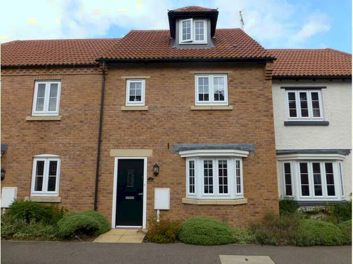 3 Bedroom Terraced House To Rent In Turnberry Close, Greylees, Sleaford, Lincolnshire, NG34