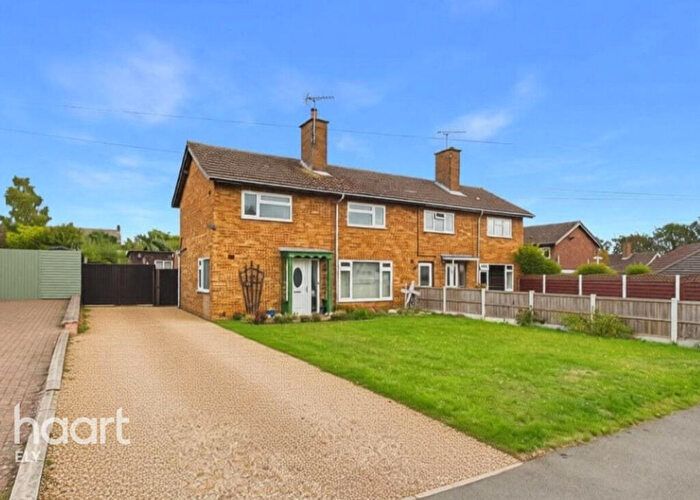 3 Bedroom Semi Detached House For Sale In Cherry Orchard, Haddenham, CB6