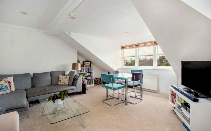 2 Bedroom Flat To Rent In Sutherland Avenue, London, W9