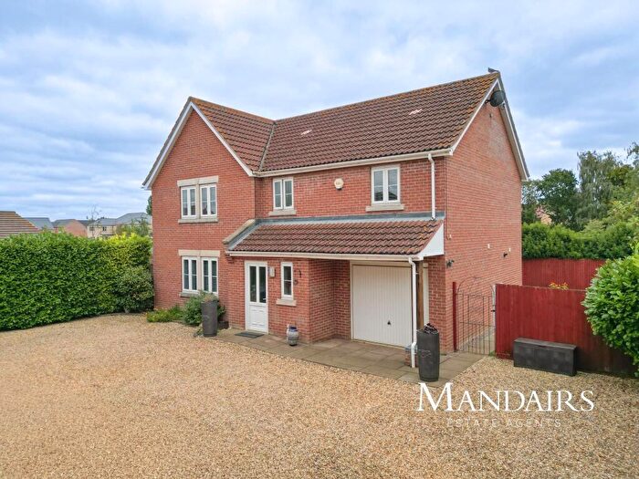 4 Bedroom Detached House For Sale In Barbers Drove North, Crowland, PE6
