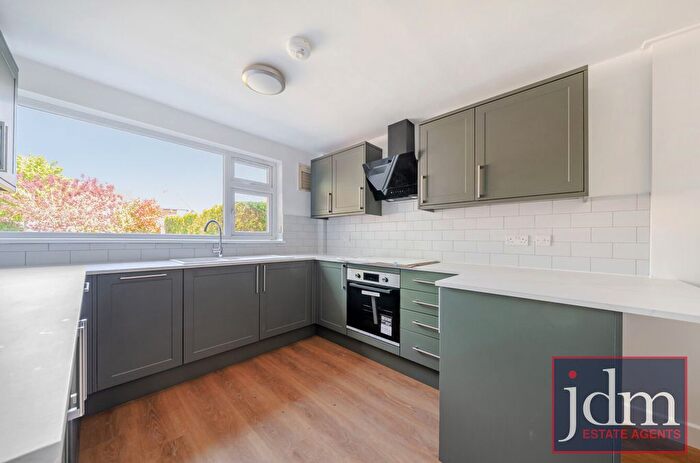 3 Bedroom End Of Terrace House To Rent In Walden Road, Chislehurst, Kent, BR7