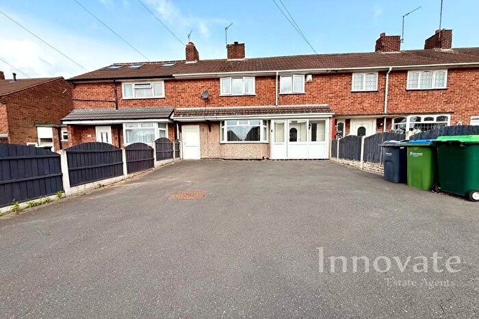 3 Bedroom Terraced House To Rent In Oval Road, Tipton, DY4