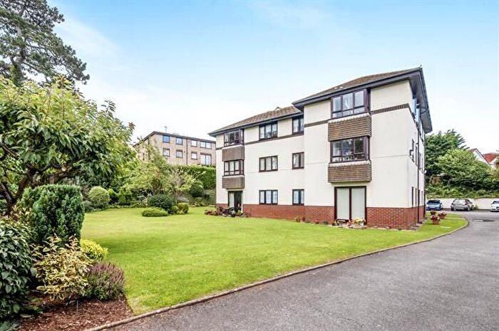 2 Bedroom Flat To Rent In The Moorings, Paignton, TQ4