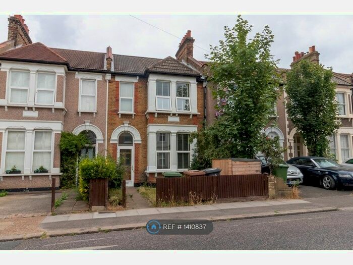 3 Bedroom Terraced House To Rent In Torridon Road, London, SE6