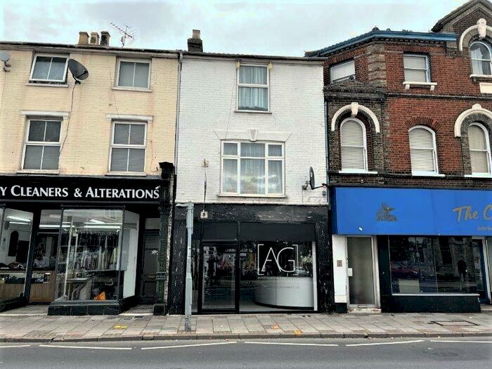 2 Bedroom Flat To Rent In Norwich Road, Ipswich, Suffolk, IP1