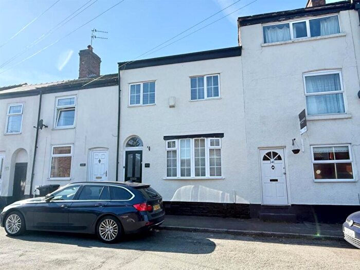 2 Bedroom Terraced House For Sale In High Street, Macclesfield, SK11