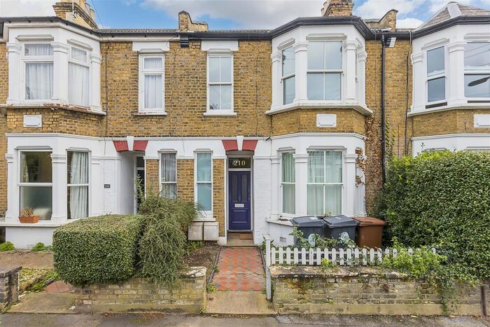 2 Bedroom Maisonette To Rent In Albert Road, Leyton, London, E10